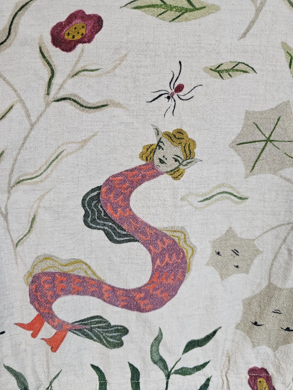 Eve Gravel "Creatures In The Garden " Whimsical Insect Botanical Crop Top Linen - Picture 3 of 9